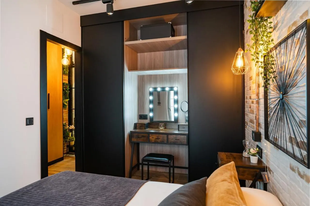 Carihuela Playa. Plaza Del Remo. Exclusivo Apartamento Al Lado Del Mar. Torremolinos Apartment