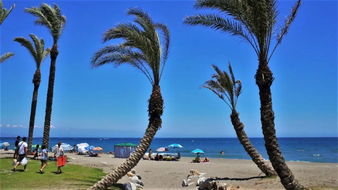 Carihuela Playa. Plaza Del Remo. Exclusivo Apartamento Al Lado Del Mar. Torremolinos İspanya