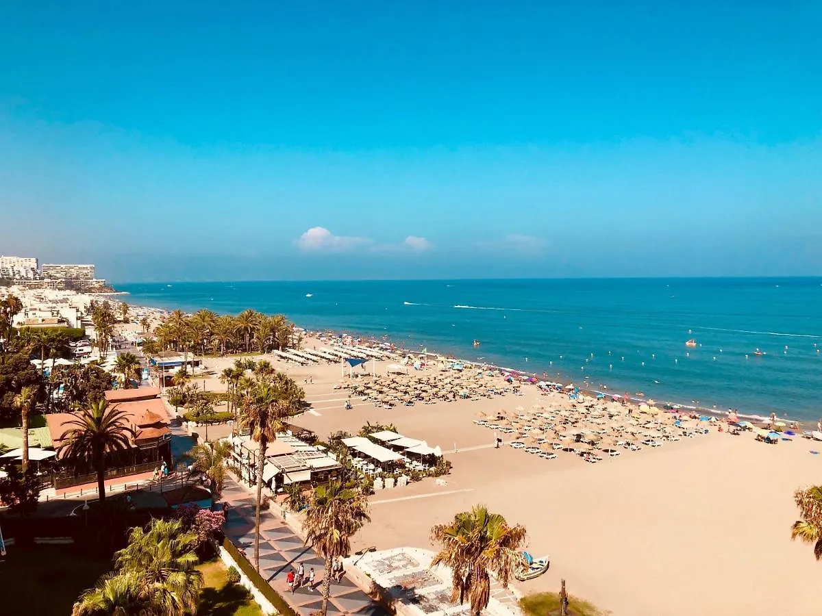 Carihuela Playa. Plaza Del Remo. Exclusivo Apartamento Al Lado Del Mar. Torremolinos Daire